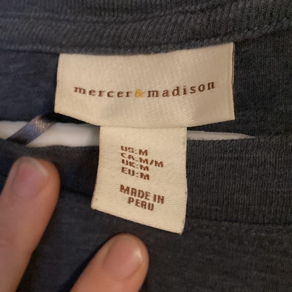 5️⃣ for 2️⃣5️⃣ | Mercer & Madison | Top | M - Picture 4 of 8